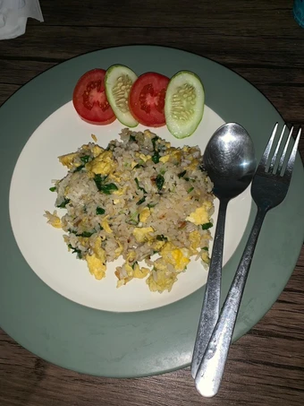 Langkah Gampang Membuat Resep  Nasi Goreng Bayam yang Enak, Enak Banget