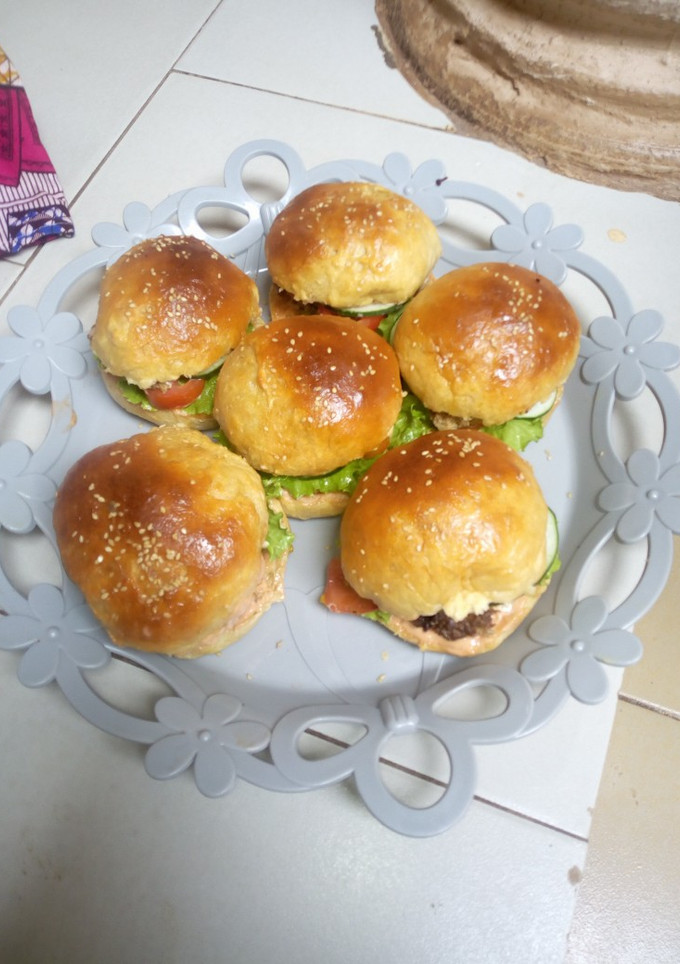 A picture of Burger.