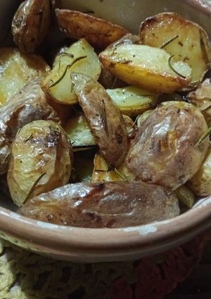Una foto de Papines al horno con Oliva y romero