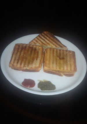 A picture of Veg grilled sandwich.