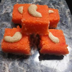 A picture of Creamy Coconut Burfi.