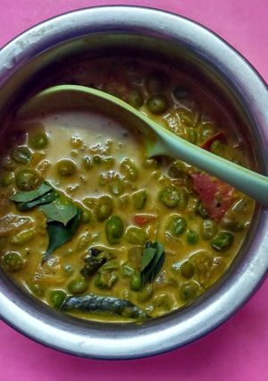 A picture of Green Peas Stew.