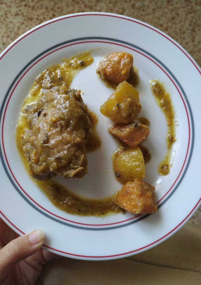Una foto de Pollo en salsa de manzanas