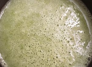 Una foto de Batido espinaca-manzana verde- cantaloupe (smoothie)