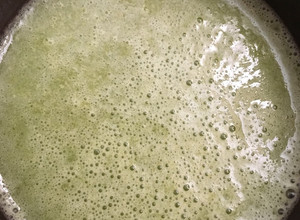 Una foto de Batido espinaca-manzana verde- cantaloupe (smoothie)