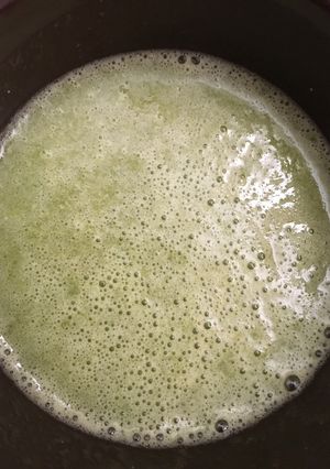 Una foto de Batido espinaca-manzana verde- cantaloupe (smoothie)