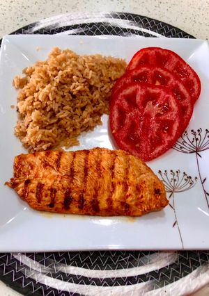 Una foto de Filete de pechuga adobado a la plancha