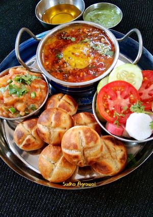 A picture of Dal Baati.