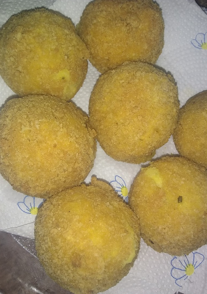Una foto de Bombas de papa rellenas con queso