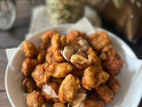 Ayam goreng kari bawang putih
