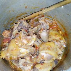 A picture of Chicken kienyeji#author marathon.