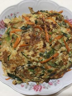 櫛瓜紅蘿蔔🥕香菜芹菜煎蛋 的食譜成品照片