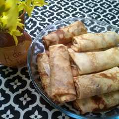 Una foto de Crepes rellenos de requesón !