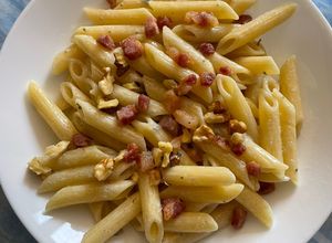 Foto di Pasta pancetta, gorgonzola e noci