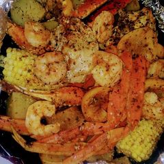A picture of Easy seafood boil.