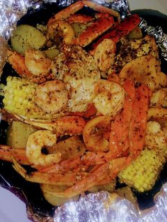 A picture of Easy seafood boil.