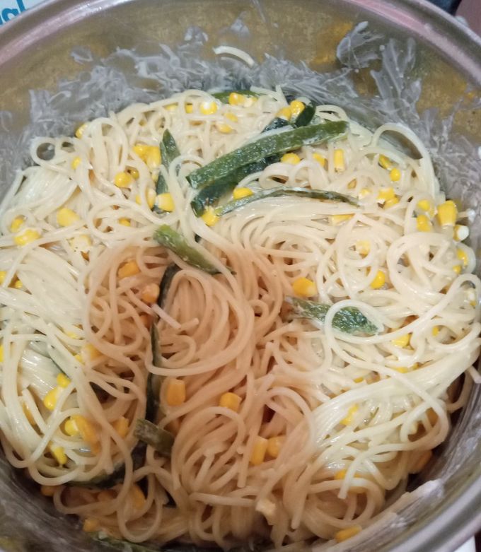 Una foto de Espagueti con rajas de poblano y elote