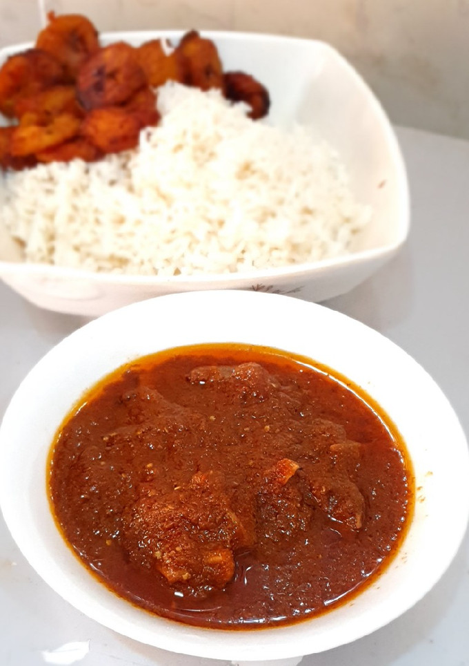 A picture of Onion stew.