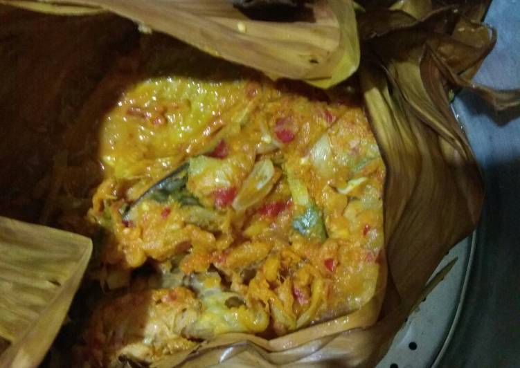 Pepes tempoyak ikan patin