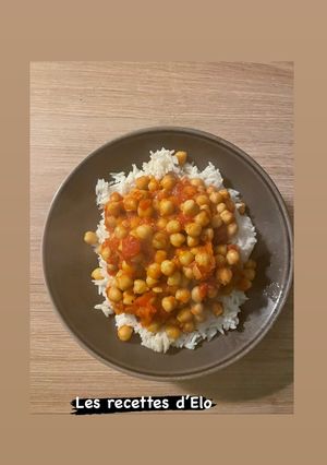 Une photo de Curry de pois chiche / riz