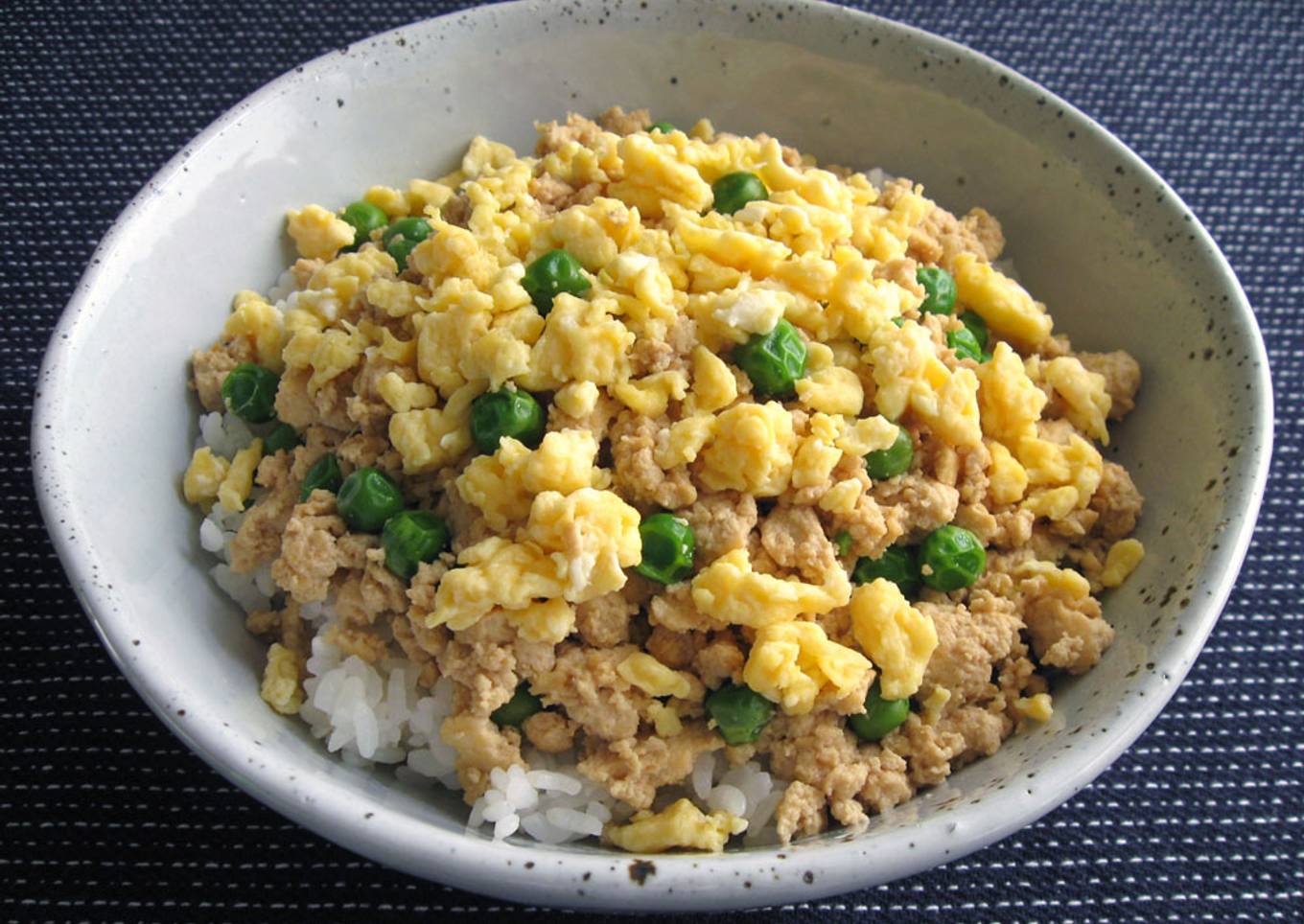 Tofu & Egg Soboro Don