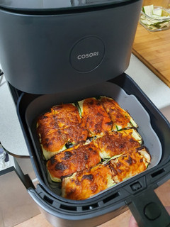 Una foto de Calabacín gratinado con jamón y queso (air fryer)