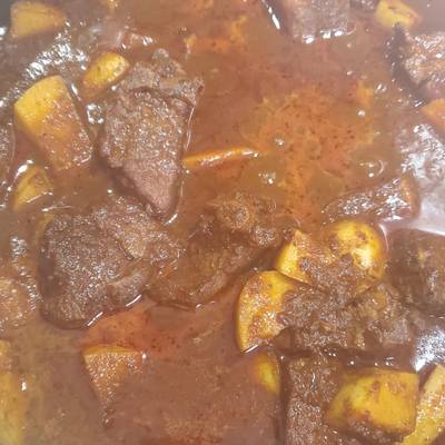Carne de cerdo en salsa de chile pasilla con papa Receta de Aideth Valencia  - Cookpad