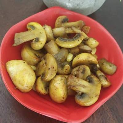 Runa Bhat দ ব র ম শর ম সত Mushroom Saute Recipe In Bengali র স প ক কপ য ড