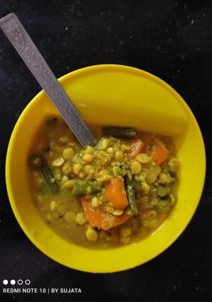 A picture of Mixed Daal Soup.
