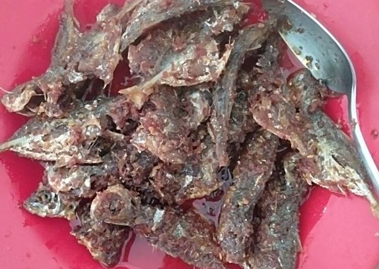 Langkah Membuat Ikan selar kecil dibalado yang Lezat