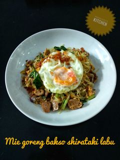 Foto resep Mie Goreng Bakso Shira Labu #seninsemangat #ketopad_cp_apaaja