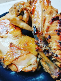 Una foto de Pollo al ajillo