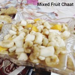 A picture of Mix fruit chaat.