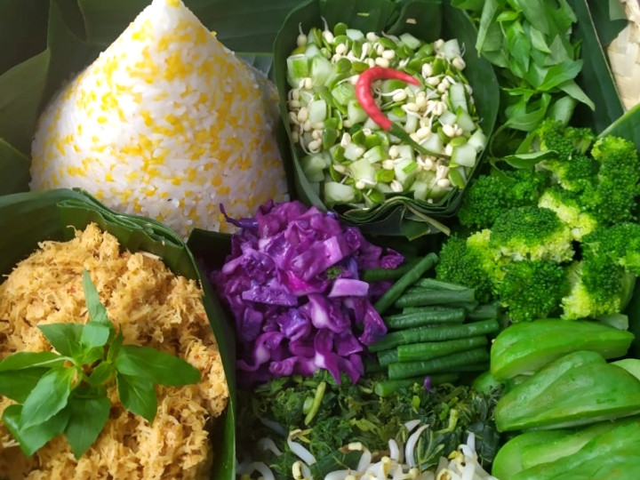  Resep membuat Nasi Uduk Jagung dg Urap Sayur Bumbu Kelapa Parut Sehat  sempurna