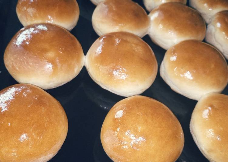 Simple Way to Prepare Perfect Dinner rolls