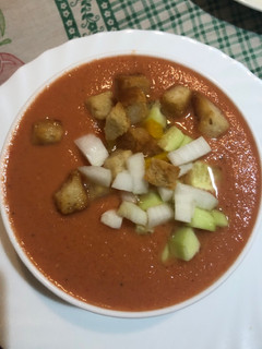 Una foto de 412. Gazpacho andaluz (entrante verdura)