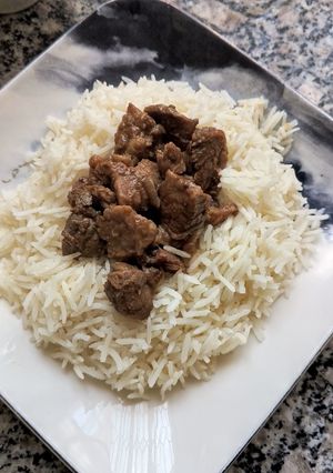 A picture of Rice with Dry Fry Beef.