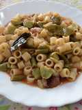 Ditali con fagiolini e fave fresche