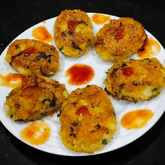A picture of Aloo Poha Tikki/ Cuttlets.