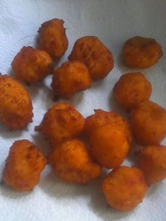 Una foto de Bolitas de patatas con jamón y queso