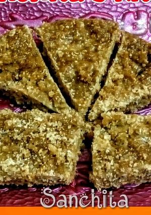 A picture of Dhaniya Barfi or Panjiri.