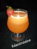 Pineapple & strawberry fizz