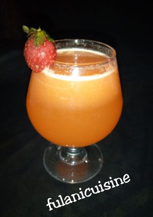 A picture of Pineapple & strawberry fizz.