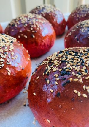 Céklás hamburgerzsemle recept fotója
