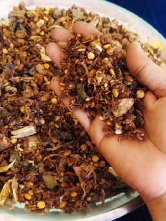 தாளிப்பு வடகம்(thalippu vadagam recipe in tamil) செய்முறை முக்கிய புகைப்படம்
