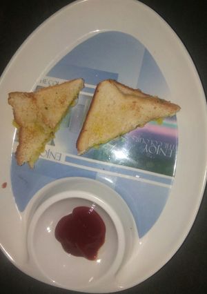 A picture of Cabbage sandwich.