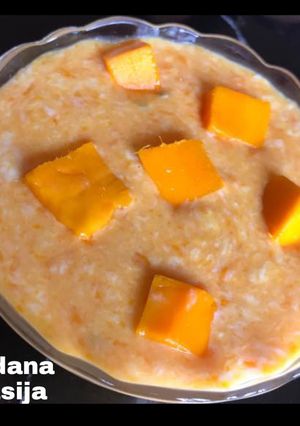 A picture of Mango Kulfi.