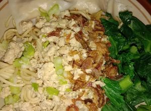 Foto resep Mie ayam yamin + pangsit basah