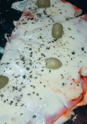 Una foto de Pizza casera💜