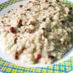 Una foto de Risotto de champiñón con jamón